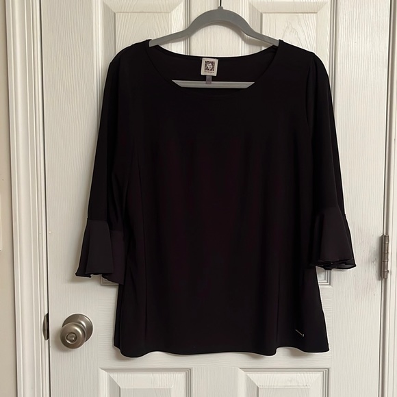 Anne Klein Black Blouse with Tulip Sleeves Flowy with Simple Bodice Size Medium - Picture 1 of 10